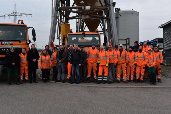 Bild vergr��ern: Winterdienst-Team