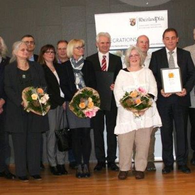 Bild vergr��ern: Preisverleihung_Abschlussfoto