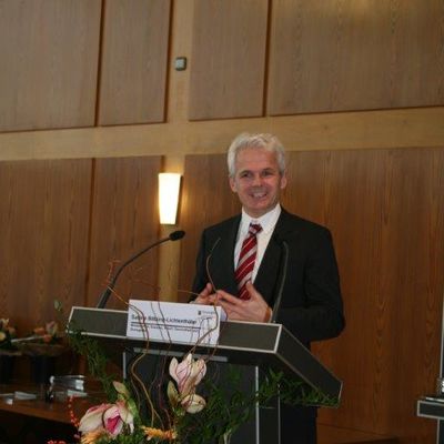 Bild vergr��ern: Vorstandsvorsitzender vom EWL Bernhard Eck